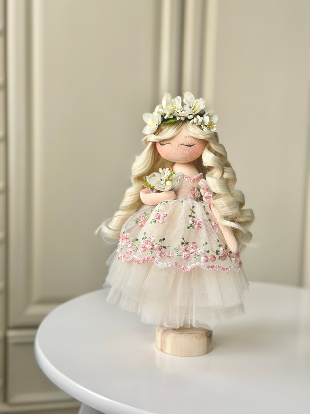 عروسک فرشته