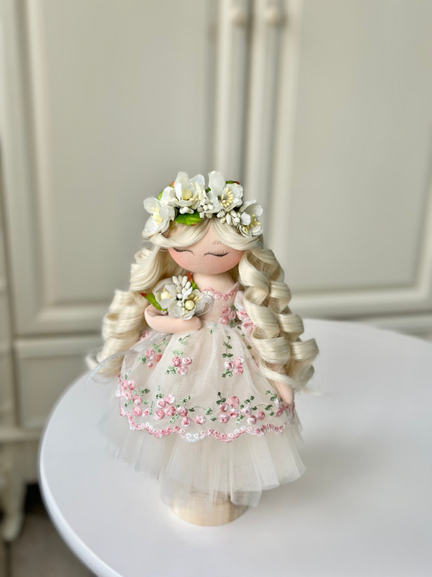 عروسک فرشته