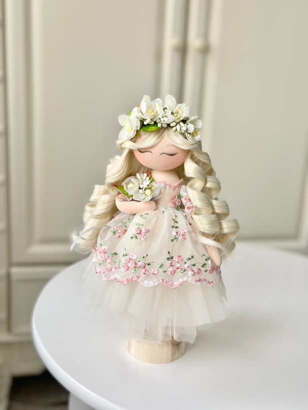 عروسک فرشته