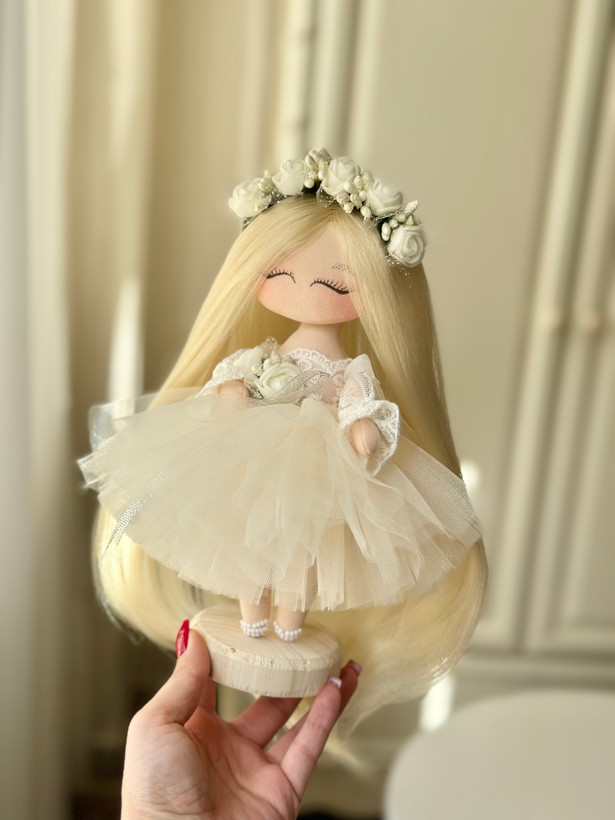 عروسک فرشته